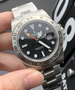Explorer II m216570-0002