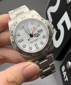 Explorer II m216570-0001